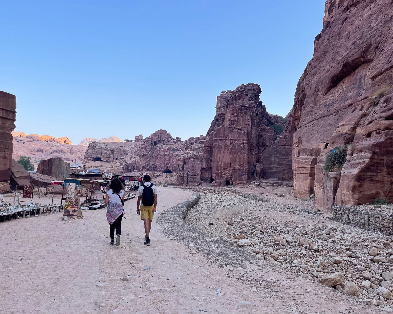 The trail through Petra Photo Heatheronhertravels.com