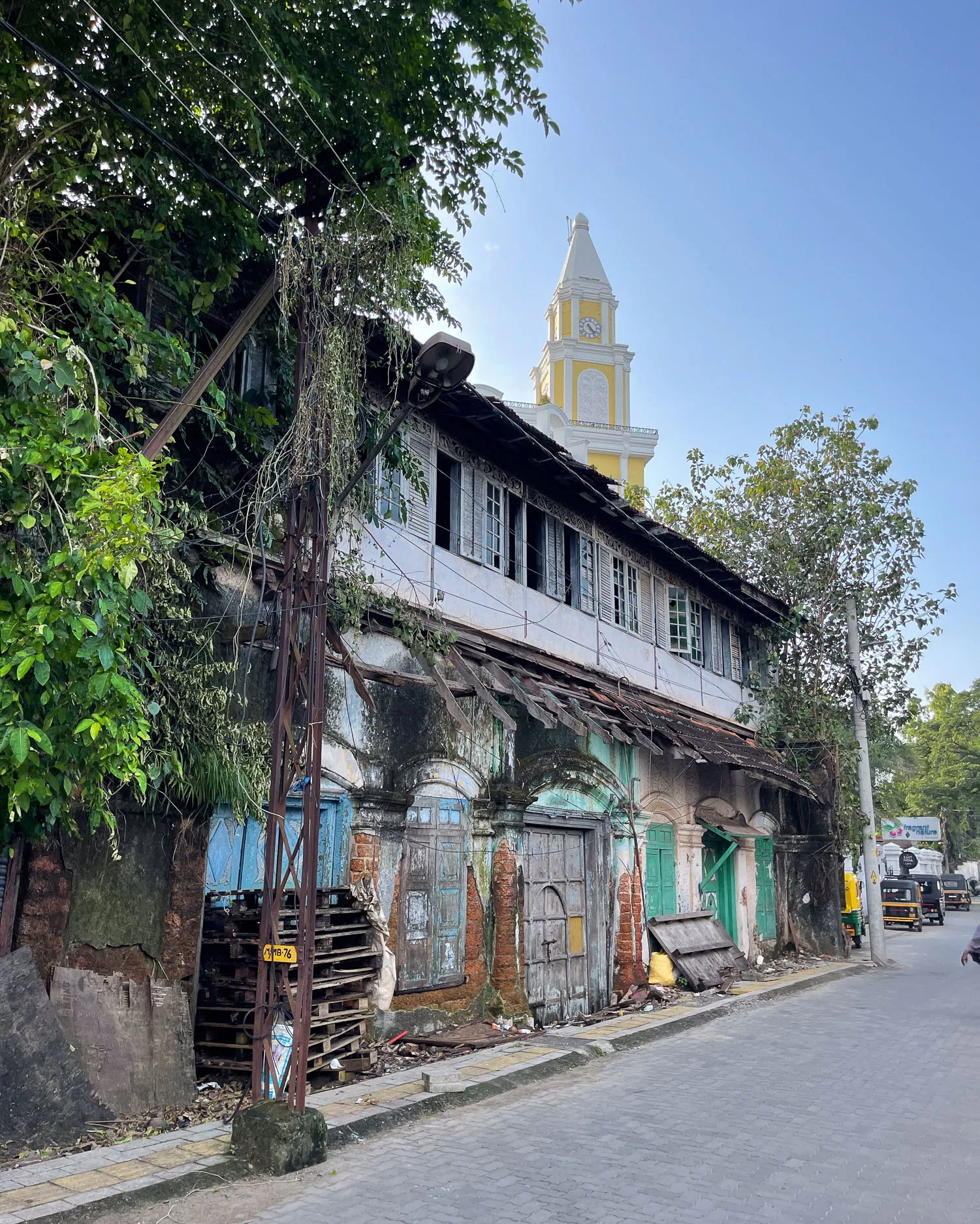 Bazaar Road in Kochi in Kerala, India Photo Heatheronhertravels.com