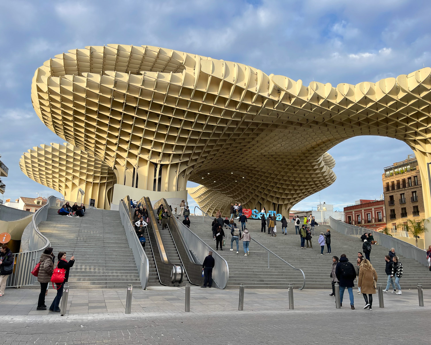 Metropol Parasol Las setas Seville Photo Heatheronhertravels.com-7