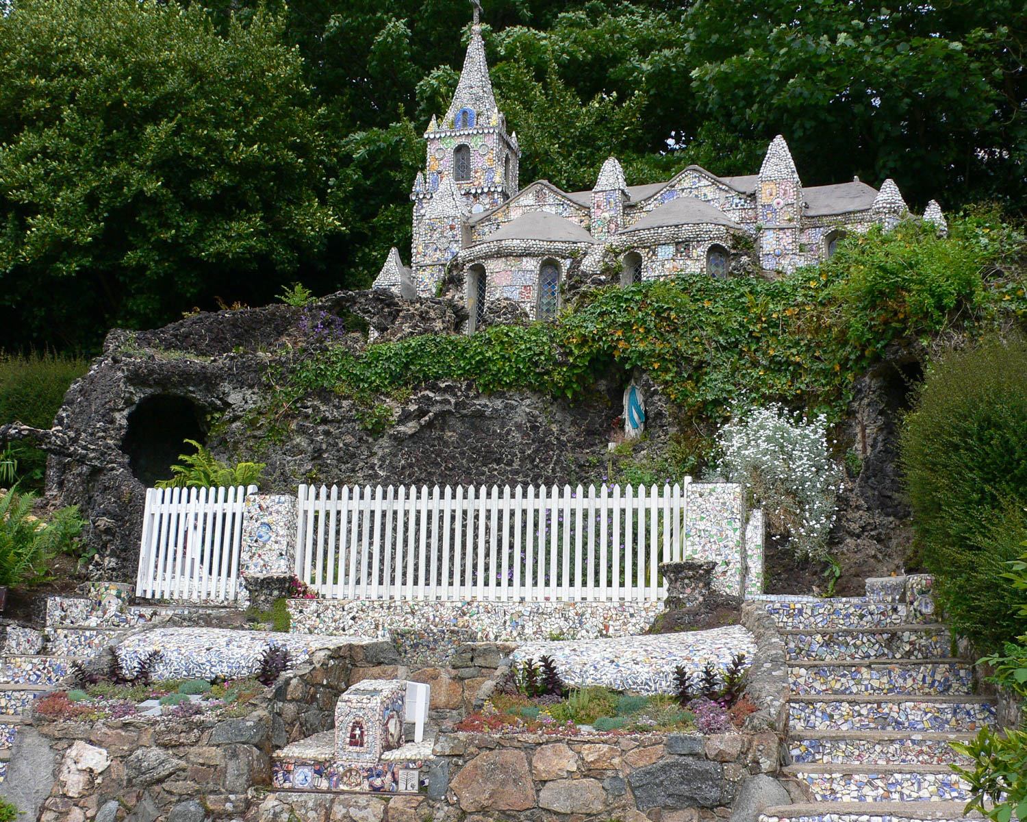 The Little Chapel - Things to do in Guernsey Photo Heatheronhertravels.com