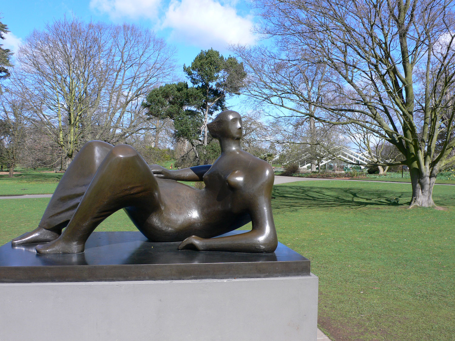 Henry Moore sculpture at Kew Gardens