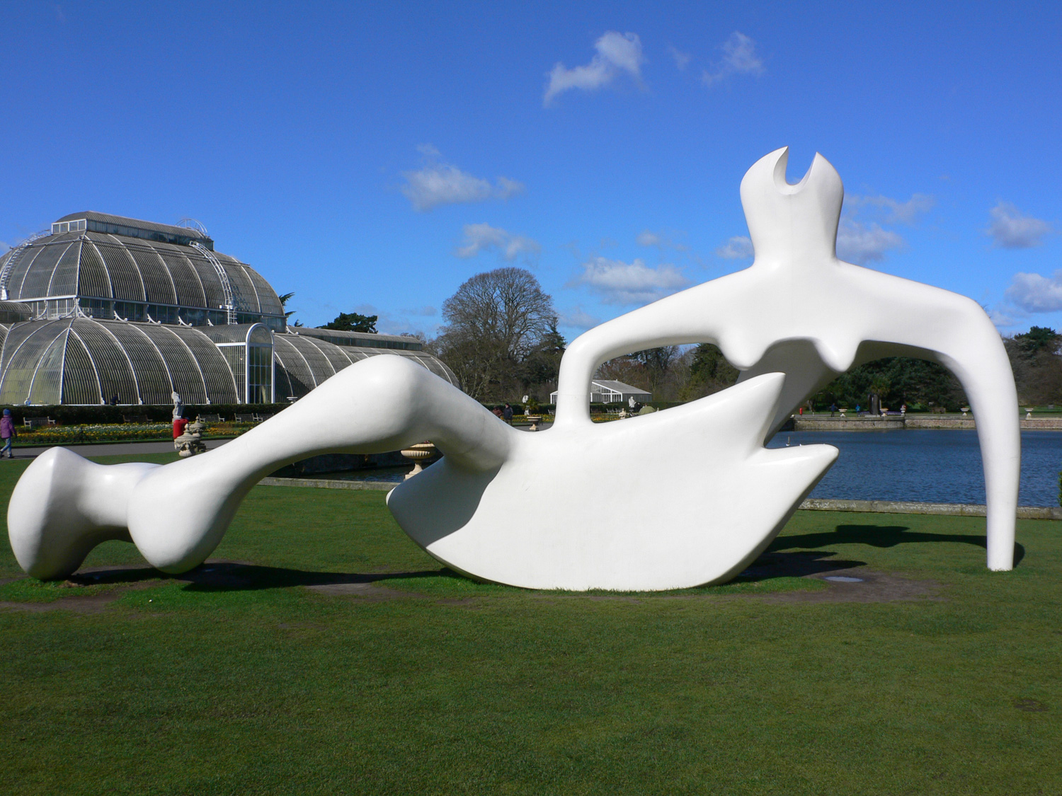 Henry Moore sculpture at Kew Gardens