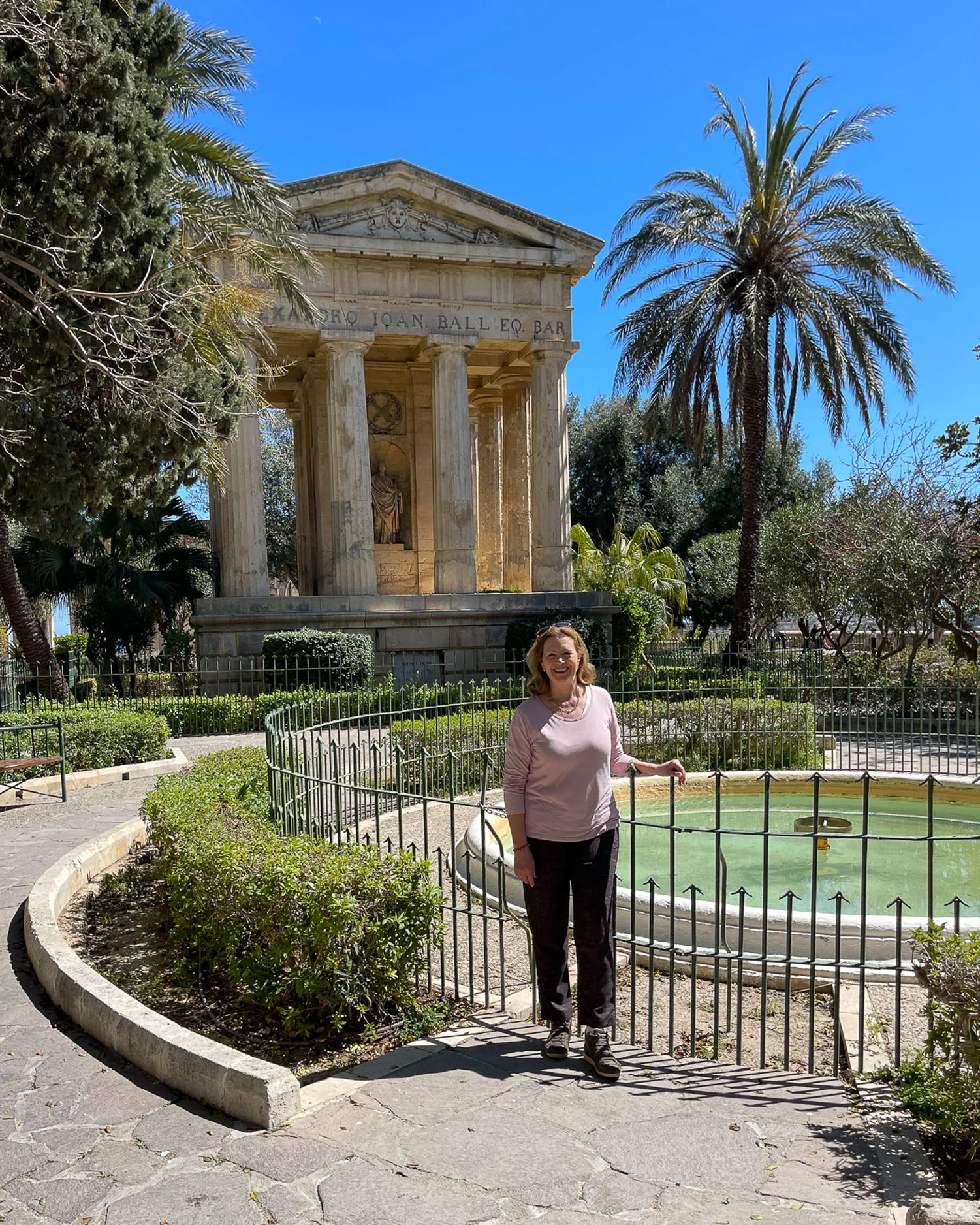 Heather at Lower Barrakka Gardens Photo Heatheronhertravels.com